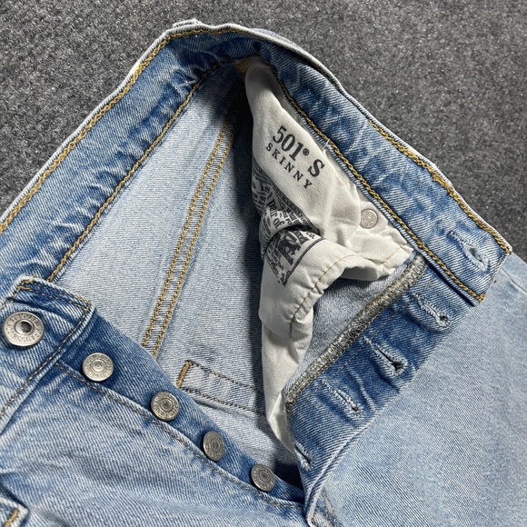 Levis 501 S Skinny Jeans Womens 28x28 Blue Light Wash Denim Frayed 0896 - Picture 3 of 12